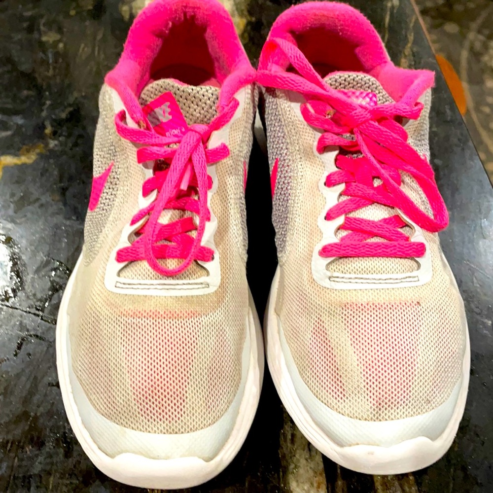 Nike 6.5 Revolution 3 Silver and Pink